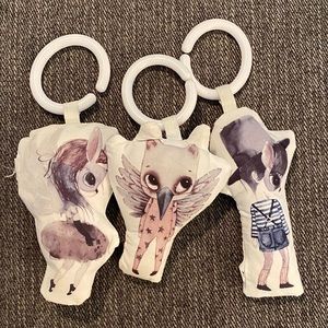 DockATot toy arch toy set